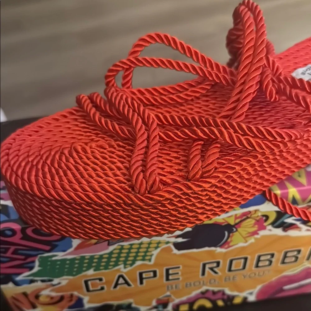 Cape Robbin Women's RED❣️Sandals BRAND NEW IN BOX❣️(pictured in Pink but RED)
